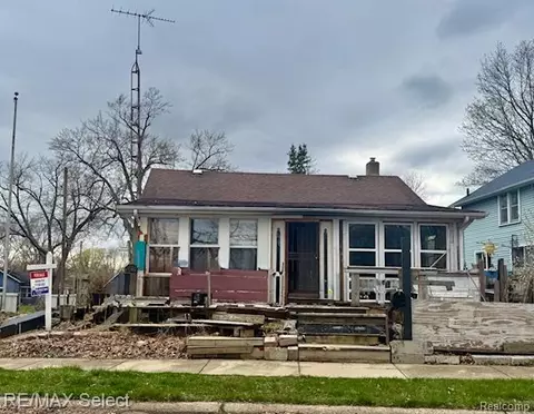 3218 Collingwood Pkwy, Flint, MI 48503
