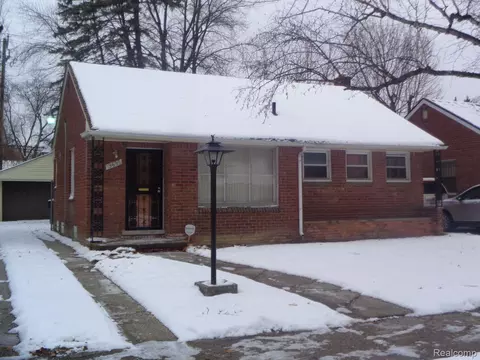19695 Riverview St, Detroit, MI 48219