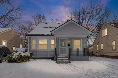 19320 Grandville Ave, Detroit, MI 48219
