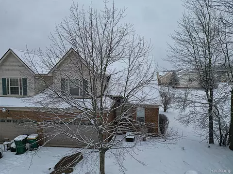42759 Leon Dr #155, Van Buren, MI 48111
