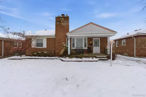 26062 Elsinore, Redford, MI 48239