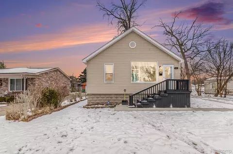 14231 Fordline St, Southgate, MI 48195