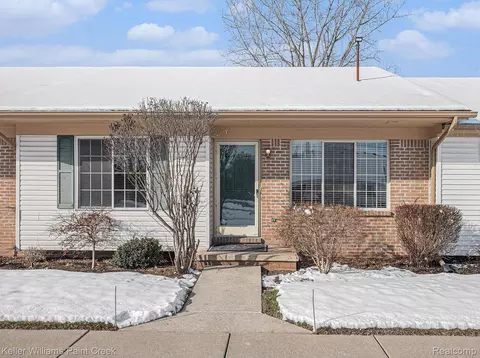 419 Ewell St, Romeo, MI 48065