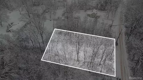 Vl Lot 27 N. Angelus Rd., Auburn Hills, MI 48326