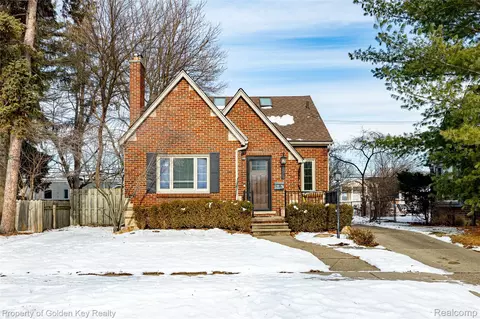 298 W Saratoga St, Ferndale, MI 48220