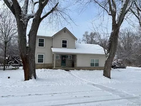 3110 Arbutus St, Commerce, MI 48382