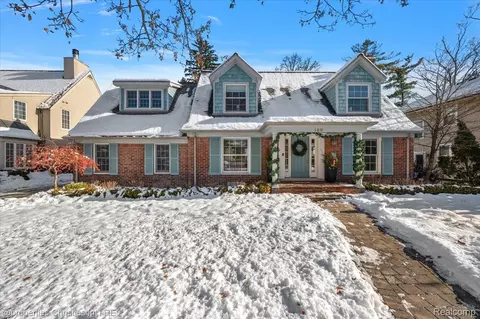 180 Pilgrim Ave, Birmingham, MI 48009