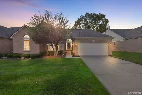 44119 Kendyl, Sterling Heights, MI 48314