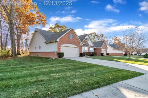 23605 N Park Dr, Huron, MI 48164