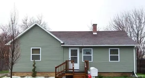 822 Isham St, Owosso, MI 48867