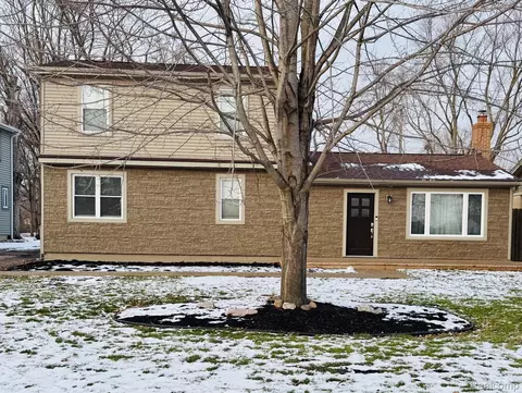 24342 Wick Rd, Taylor, MI 48180