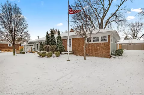 17271 Hamilton Ave, Allen Park, MI 48101