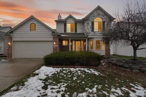 3238 River Meadow Cir, Canton, MI 48188