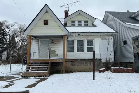 9138 Fischer St, Detroit, MI 48213