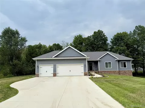 2430 Judah Rd, Lake Orion, MI 48359