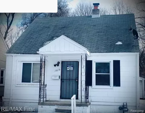 15910 W Parkway St, Detroit, MI 48223