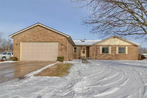 2457 Grove Rd, Ypsilanti, MI 48198