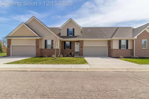 13819 Christina Ln, Van Buren, MI 48111
