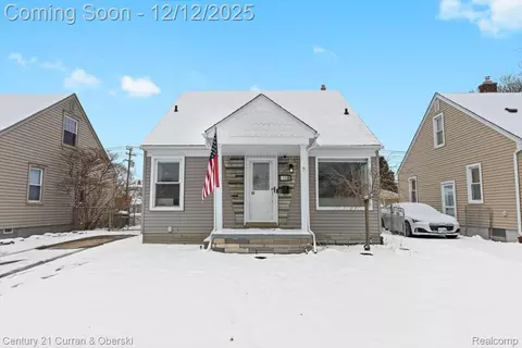 3304 Chestnut St, Dearborn, MI 48124
