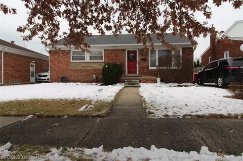 24524 Johnston Ave, Eastpointe, MI 48021 photo 1