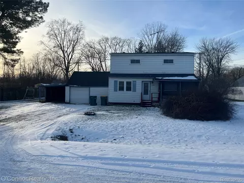 2411 26th St, Port Huron, MI 48060