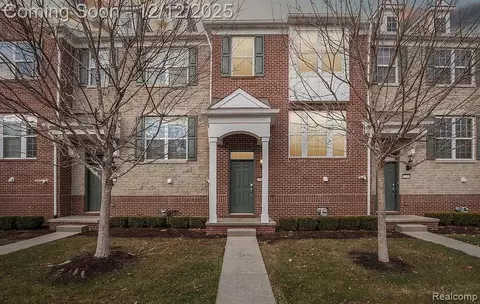 27846 Hopkins Dr, Novi, MI 48377