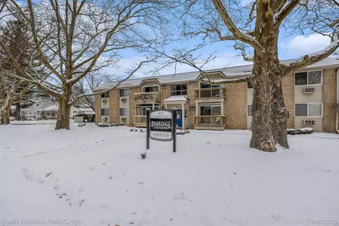 417 Parkdale Ave #20, Rochester, MI 48307