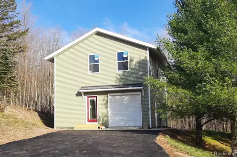 611 Michael Ave, Traverse City, MI 49685