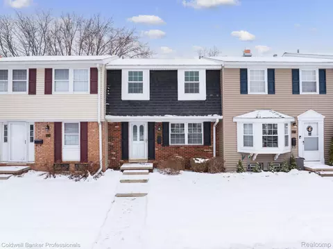 41272 Lehigh Ct, Northville, MI 48167
