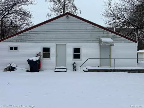 21326 Negaunee St, Southfield, MI 48033