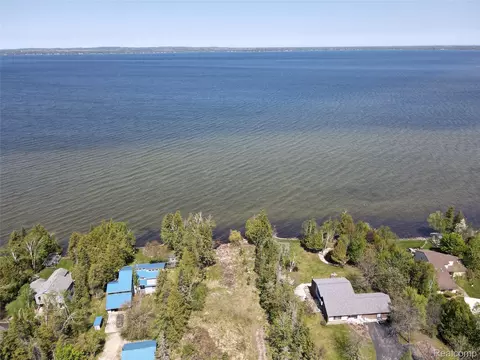 1197 Needle Point Dr, Cheboygan, MI 49721 photo 9