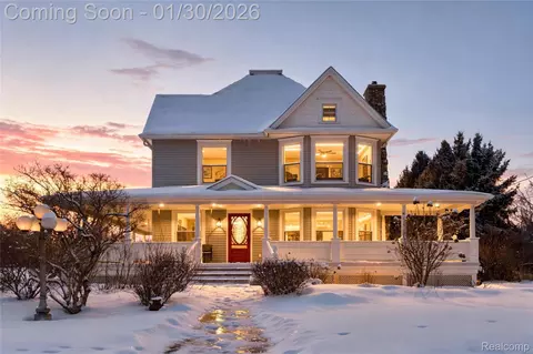 1684 W Leonard Rd, Leonard, MI 48367