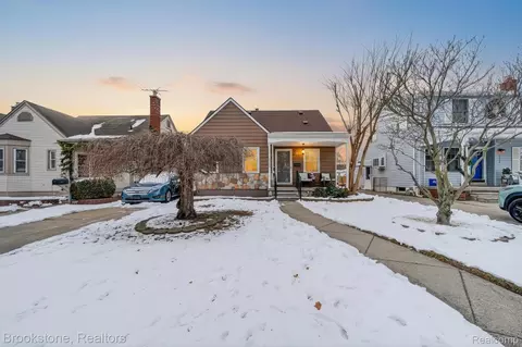 3530 Roosevelt St, Dearborn, MI 48124