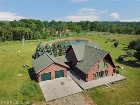 10071 N Hillman Rd, Belvidere, MI 48850