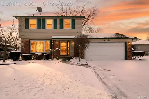 25519 Rusty St, Taylor, MI 48180