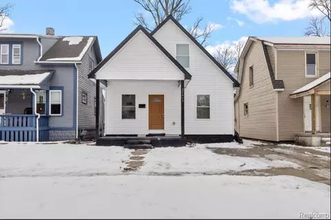 25457 New York St, Dearborn Heights, MI 48125