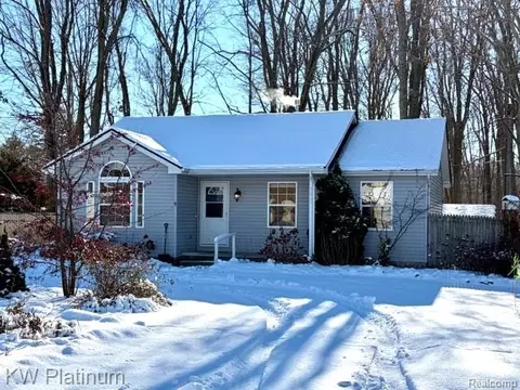 3827 Pine Rd, Burtchville, MI 48059
