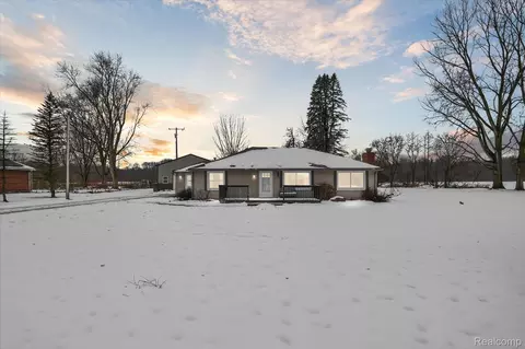 23650 Elwell Rd, Belleville, MI 48111