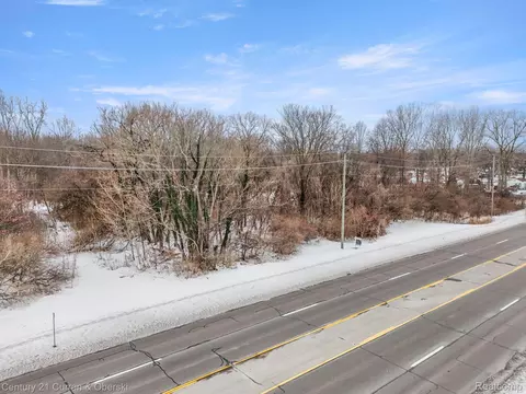 27597 Eureka, Romulus, MI 48174 photo 6