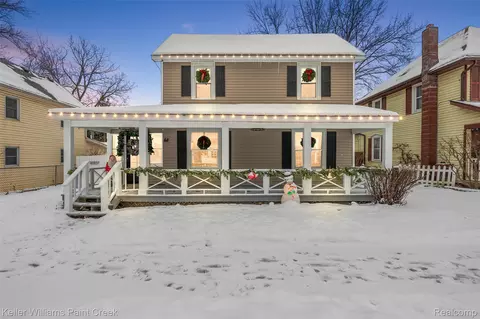 88 Elmwood, Leonard, MI 48367