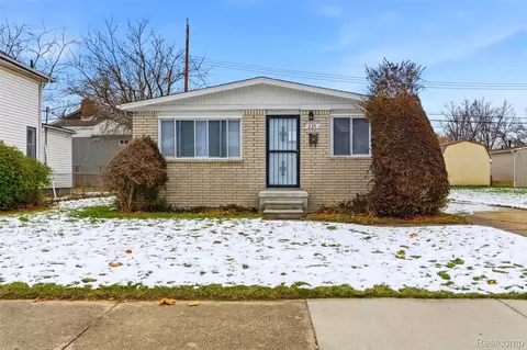 235 N Broadway St, Mount Clemens, MI 48043