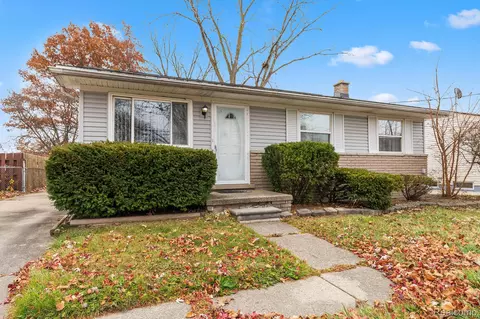 37258 Carpathia Blve Blvd, Sterling Heights, MI 48310