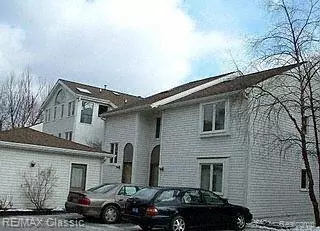 642 East St #6, Northville, MI 48167