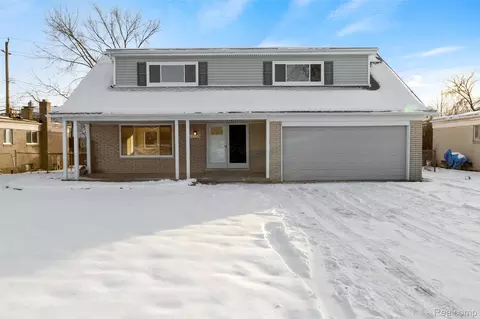 17469 W 13 Mile Rd, Southfield, MI 48076