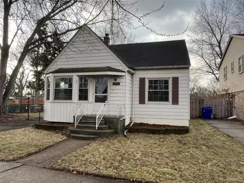 16572 Rosemary, Fraser, MI 48026