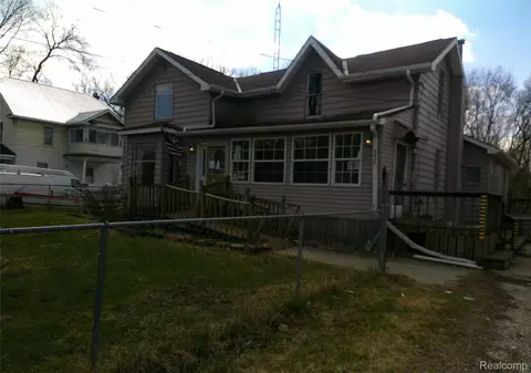 8405 N Vassar Rd, Mount Morris, MI 48458