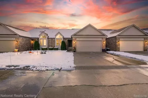 15850 Angelo Ln, Clinton Township, MI 48038