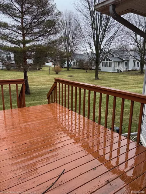 Exterior - 6320 Squire Lake Dr, Mount Morris, MI 48433 photo 3 of 3