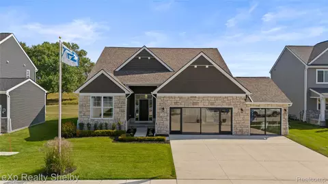 52809 Wellington Vly, Macomb, MI 48042