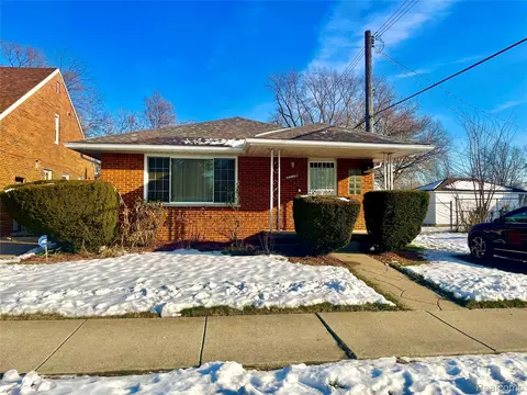 9526 Grandmont Ave, Detroit, MI 48227